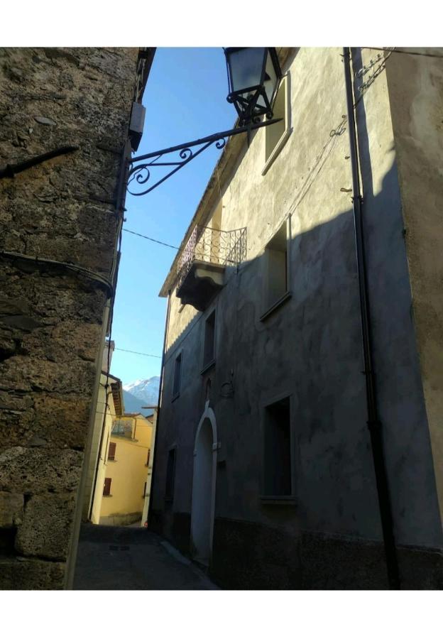 Casa Vacanze Al Colletto - Con Terrazza Panoramica In Centro Storico Villa Vagli di Sotto Bagian luar foto